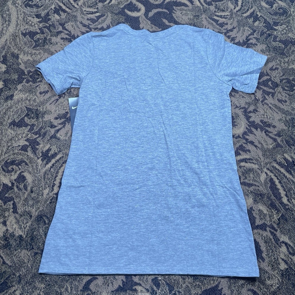 Nike Chicago Red Stars Soccer NWSL women's v-neck Gray t-shirt Size Small New A - Picture 8 of 8